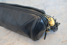 将图片加载到图库查看器,CHANEL/香奈儿 经典双C 流苏 链条包 羊皮 Black/Gold hadware(黑色/金色金属) 肩背包 800030202