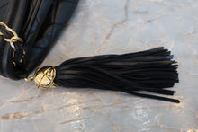 画像をギャラリービューアに読み込む, CHANEL/シャネル マトラッセフリンジチェーンショルダーバッグ ラムスキン ブラック/ゴールド金具 ショルダーバッグ 800020112