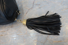 将图片加载到图库查看器,CHANEL/香奈儿 经典双C 流苏 链条包 羊皮 Black/Gold hadware(黑色/金色金属) 肩背包 800030202