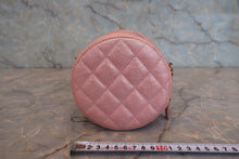 画像をギャラリービューアに読み込む, CHANEL/シャネル マトラッセラウンドチェーンショルダーバッグ キャビアスキン ピンク/ゴールド金具 ショルダーバッグ 800030209