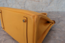 Load image into Gallery viewer, HERMES BIRKIN 30 Graine Couchevel leather Jaune □C Engraving Hand bag 700110175