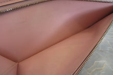 Load image into Gallery viewer, HERMES  Bearn Soufflet Box carf leather/Lizard Rose sakura/Rouge X Engraving Wallet 700040092