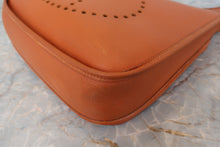 Load image into Gallery viewer, HERMES EVELYNE 2PM Graine Couchevel leather Cognac □H Engraving Shoulder bag 800090191