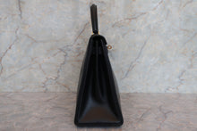 Load image into Gallery viewer, HERMES KELLY 28 Box carf leather Black Hand bag 700120003