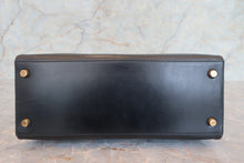 Load image into Gallery viewer, HERMES KELLY 28 Box carf leather Black Hand bag 700120003