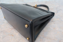 Load image into Gallery viewer, HERMES KELLY 28 Box carf leather Black Hand bag 700120003
