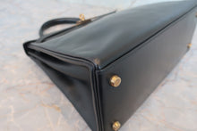 Load image into Gallery viewer, HERMES KELLY 28 Box carf leather Black Hand bag 700120003