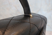 将图片加载到图库查看器,CHANEL/香奈儿 CF 梯形 手提包 荔枝皮 Black/Gold hadware(黑色/金色金属) 手提包 800030127