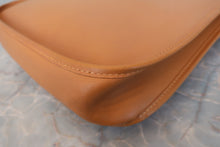 将图片加载到图库查看器,HERMES EVELYNE1 PM Box carf leather Natural □D刻印 Shoulder bag 800050027