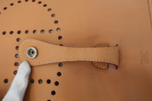 将图片加载到图库查看器,HERMES EVELYNE1 PM Box carf leather Natural □D刻印 Shoulder bag 800050027