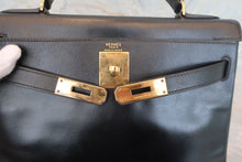 Load image into Gallery viewer, HERMES KELLY 28 Box carf leather Black Hand bag 700120003
