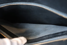 Load image into Gallery viewer, HERMES KELLY 28 Box carf leather Black Hand bag 700120003