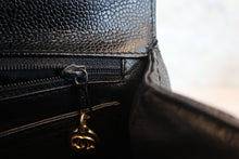 将图片加载到图库查看器,CHANEL/香奈儿 CF 梯形 手提包 荔枝皮 Black/Gold hadware(黑色/金色金属) 手提包 800030127
