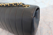 画像をギャラリービューアに読み込む, CHANEL/シャネル マドモアゼルチェーンショルダーバッグ ラムスキン ブラック/ゴールド金具 ショルダーバッグ 800020107