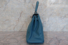 Load image into Gallery viewer, HERMES KELLY 25 Swift leather Blue jean □L Engraving Shoulder bag 600090205