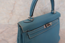 Load image into Gallery viewer, HERMES KELLY 25 Swift leather Blue jean □L Engraving Shoulder bag 600090205