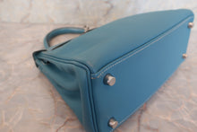 Load image into Gallery viewer, HERMES KELLY 25 Swift leather Blue jean □L Engraving Shoulder bag 600090205