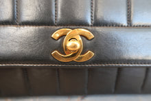 画像をギャラリービューアに読み込む, CHANEL/シャネル マドモアゼルチェーンショルダーバッグ ラムスキン ブラック/ゴールド金具 ショルダーバッグ 800020107