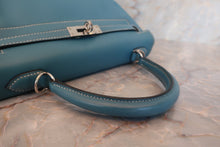 Load image into Gallery viewer, HERMES KELLY 25 Swift leather Blue jean □L Engraving Shoulder bag 600090205