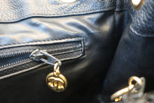 将图片加载到图库查看器,CHANEL/香奈儿 经典双C 链背包 荔枝皮 Black/Gold hadware(黑色/金色金属) 背包 800030106