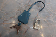 Load image into Gallery viewer, HERMES KELLY 25 Swift leather Blue jean □L Engraving Shoulder bag 600090205