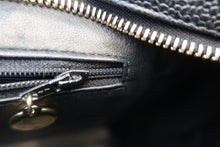 Load image into Gallery viewer, CHANEL Medallion Tote Caviar skin Black/Gold hardware Tote bag 800100017