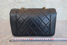 将图片加载到图库查看器,CHANEL/香奈儿 戴妃 CF 链条包 羊皮 Black/Gold hadware(黑色/金色金属) 肩背包 800050044