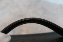 Load image into Gallery viewer, CHANEL CC mark Vanity Caviar skin Black/Gold hardware Vanity 800090235