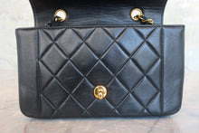 将图片加载到图库查看器,CHANEL/香奈儿 戴妃 CF 链条包 羊皮 Black/Gold hadware(黑色/金色金属) 肩背包 800050044