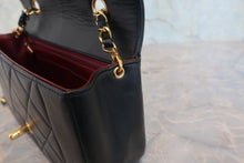 将图片加载到图库查看器,CHANEL/香奈儿 戴妃 CF 链条包 羊皮 Black/Gold hadware(黑色/金色金属) 肩背包 800050044