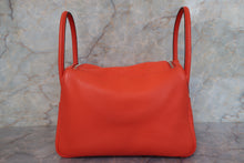 画像をギャラリービューアに読み込む, HERMES/エルメス リンディ26 トリヨンクレマンス オレンジポピー X刻印 ショルダーバッグ 700100134