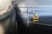 画像をギャラリービューアに読み込む, CHANEL/シャネル 中マトラッセシングルフラップチェーンショルダーバッグ キャビアスキン ネイビー/ゴールド金具 ショルダーバッグ 800020157