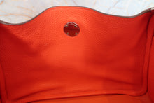 画像をギャラリービューアに読み込む, HERMES/エルメス リンディ26 トリヨンクレマンス オレンジポピー X刻印 ショルダーバッグ 700100134