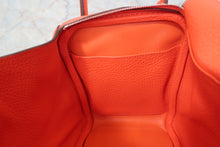 画像をギャラリービューアに読み込む, HERMES/エルメス リンディ26 トリヨンクレマンス オレンジポピー X刻印 ショルダーバッグ 700100134