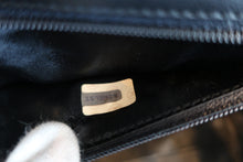 將圖片載入圖庫檢視器 CHANEL/シャネル マトラッセフリンジチェーンショルダーバッグ ラムスキン ブラック/ゴールド金具 ショルダーバッグ 800050015