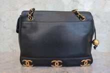 将图片加载到图库查看器,CHANEL/香奈儿 三C 链条包 荔枝皮 Black/Gold hadware(黑色/金色金属) 肩背包 800050023