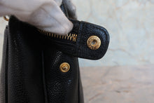 将图片加载到图库查看器,CHANEL/香奈儿 三C 链条包 荔枝皮 Black/Gold hadware(黑色/金色金属) 肩背包 800050023
