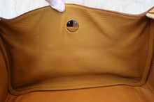 画像をギャラリービューアに読み込む, HERMES/エルメス リンディ34 トリヨンクレマンス カリー □L刻印 ショルダーバッグ 700110140