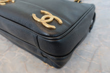 将图片加载到图库查看器,CHANEL/香奈儿 三C 链条包 荔枝皮 Black/Gold hadware(黑色/金色金属) 肩背包 800050023