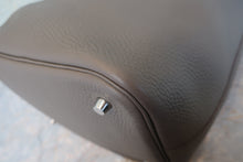 Load image into Gallery viewer, HERMES PICOTIN LOCK MM Clemence leather Etain □O Engraving Hand bag 800020072