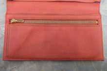 Load image into Gallery viewer, HERMES  Bearn Soufflet Epsom leather Crevette □Q Engraving Wallet 700040052