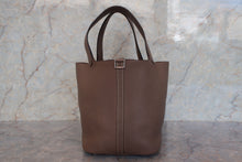 画像をギャラリービューアに読み込む, HERMES/エルメス ピコタンロックMM トリヨンクレマンス エトゥープ □L刻印 ハンドバッグ 700110176