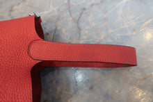 画像をギャラリービューアに読み込む, HERMES/エルメス ピコタンロックMM トリヨンクレマンス ルージュピヴォワンヌ □R刻印 ハンドバッグ 800030188