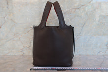 Load image into Gallery viewer, HERMES PICOTIN PM Bi-color Clemence leather/Epsom leather Chocolat/Rouge garance □J Engraving Hand bag 700090102