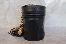 将图片加载到图库查看器,CHANEL/香奈儿 CF 流苏 链条包 羊皮 Black/Gold hadware(黑色/金色金属) 肩背包 700120010