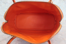 Load image into Gallery viewer, HERMES BOLIDE 35 Gulliver leather Orange 〇U Engraving Shoulder bag 800060179