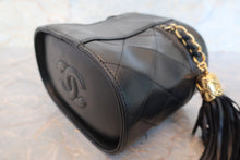 将图片加载到图库查看器,CHANEL/香奈儿 CF 流苏 链条包 羊皮 Black/Gold hadware(黑色/金色金属) 肩背包 700120010