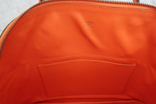 Load image into Gallery viewer, HERMES BOLIDE 35 Gulliver leather Orange 〇U Engraving Shoulder bag 800060179