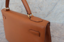 Load image into Gallery viewer, HERMES KELLY 32 Graine Couchevel leather Natural □C Engraving Shoulder bag 700040072