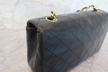 将图片加载到图库查看器,CHANEL/香奈儿 CF 链条包 羊皮 Black/Gold hadware(黑色/金色金属) 肩背包 700120015